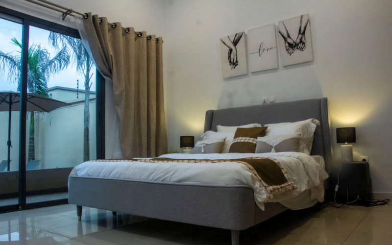 MAISON HAUT STANDING A VENDRE ASSINIE