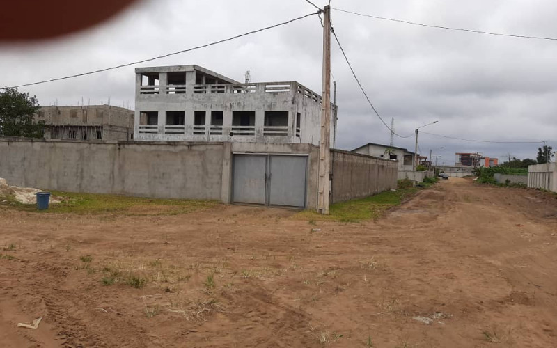 VENTE D'UNE MAISON R+2